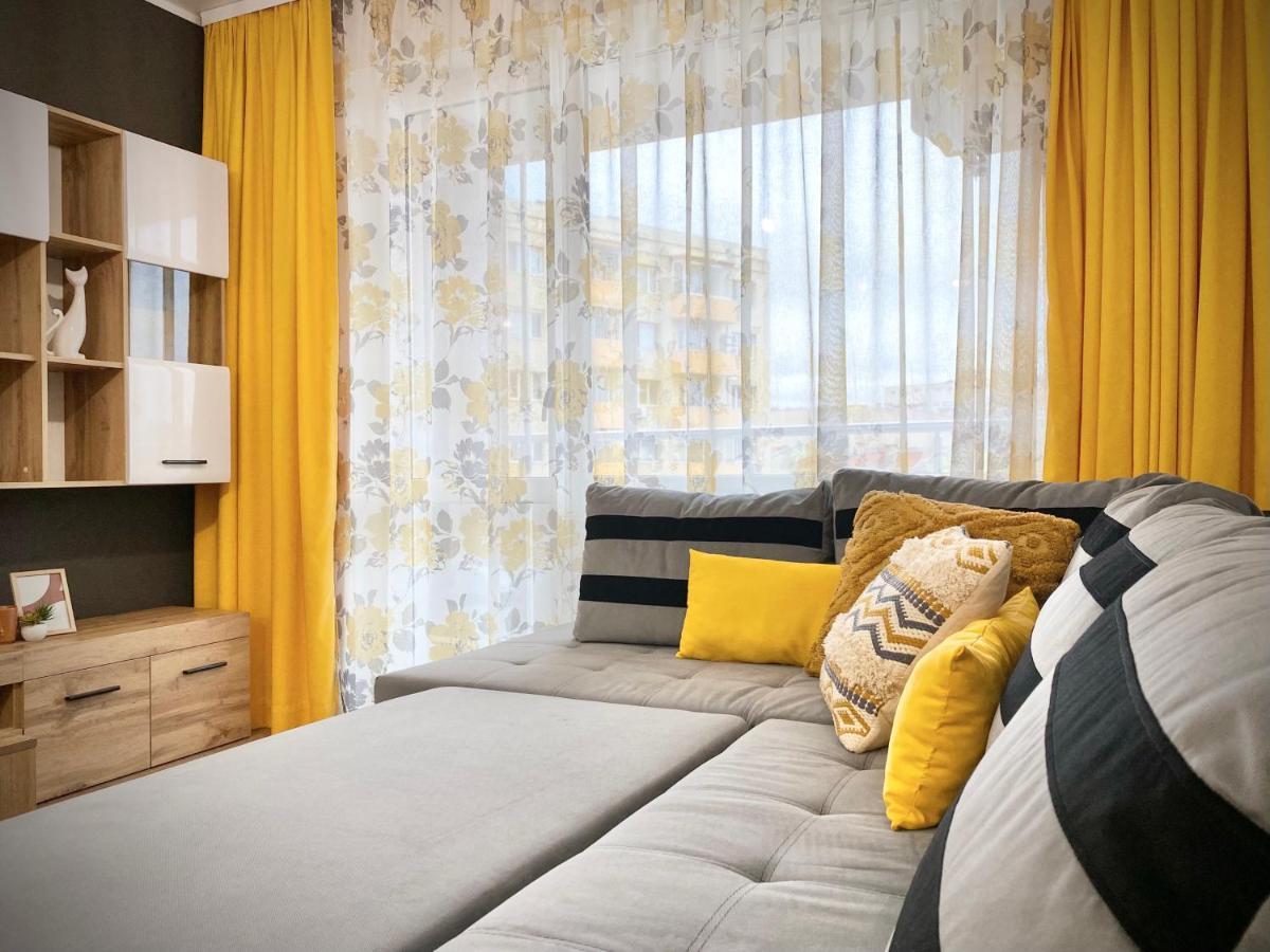 Art Apartment For 4 People Free Parking & Wifi Stara Zagora Esterno foto