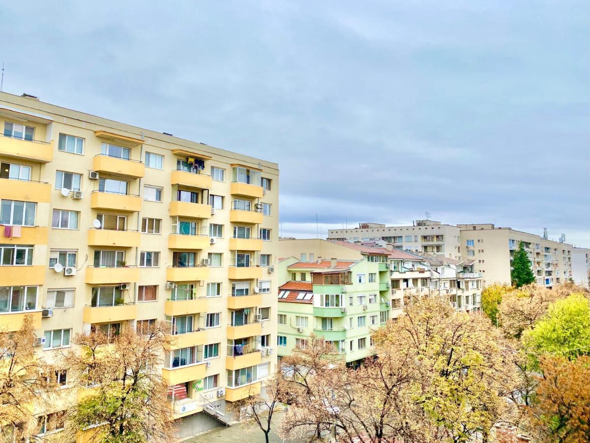 Art Apartment For 4 People Free Parking & Wifi Stara Zagora Esterno foto